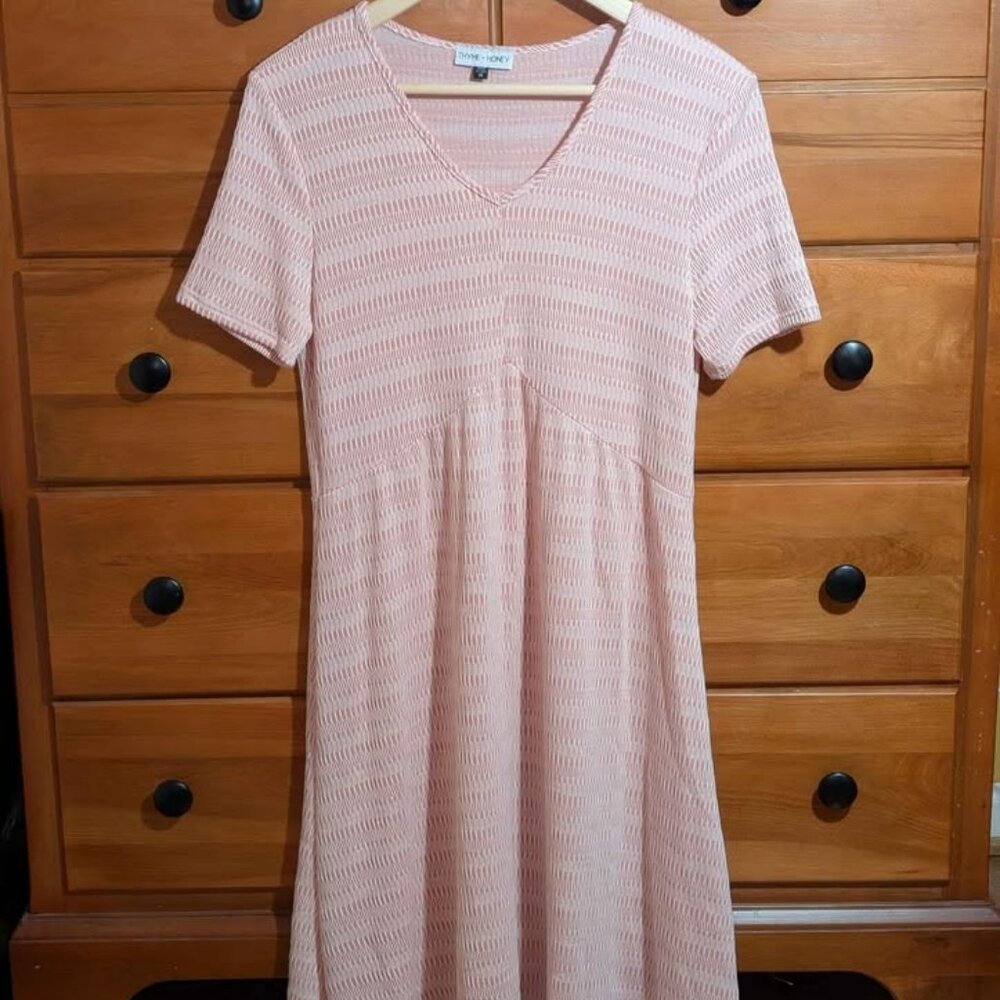 Thyme + Honey Pink‎ Textured Knit Dress Medium Short Sleeve Made USA